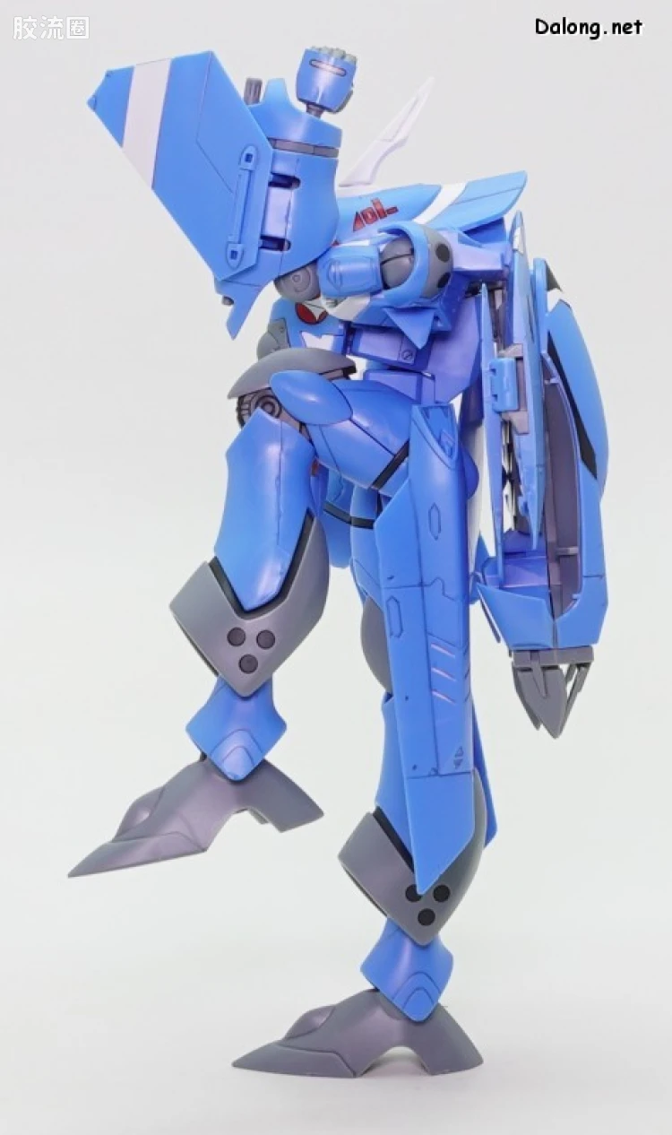 万代超时空要塞系列拼装模型 HG 1/100系列 雨燕II(麦克斯米利安·吉纳斯机) - 图片