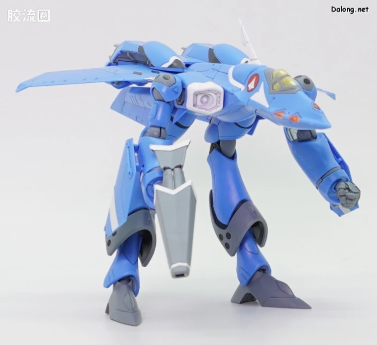 万代超时空要塞系列拼装模型 HG 1/100系列 雨燕II(麦克斯米利安·吉纳斯机) - 图片