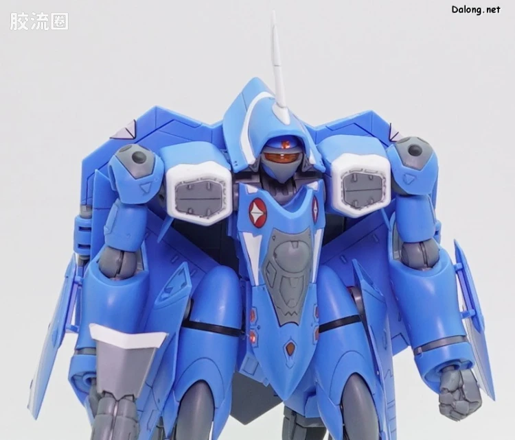 万代超时空要塞系列拼装模型 HG 1/100系列 雨燕II(麦克斯米利安·吉纳斯机) - 图片