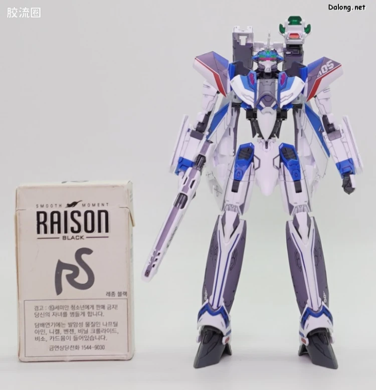 万代超时空要塞系列拼装模型 HG 1/100系列 VF-31J 齐格飞(疾风·因梅尔曼机) - 图片
