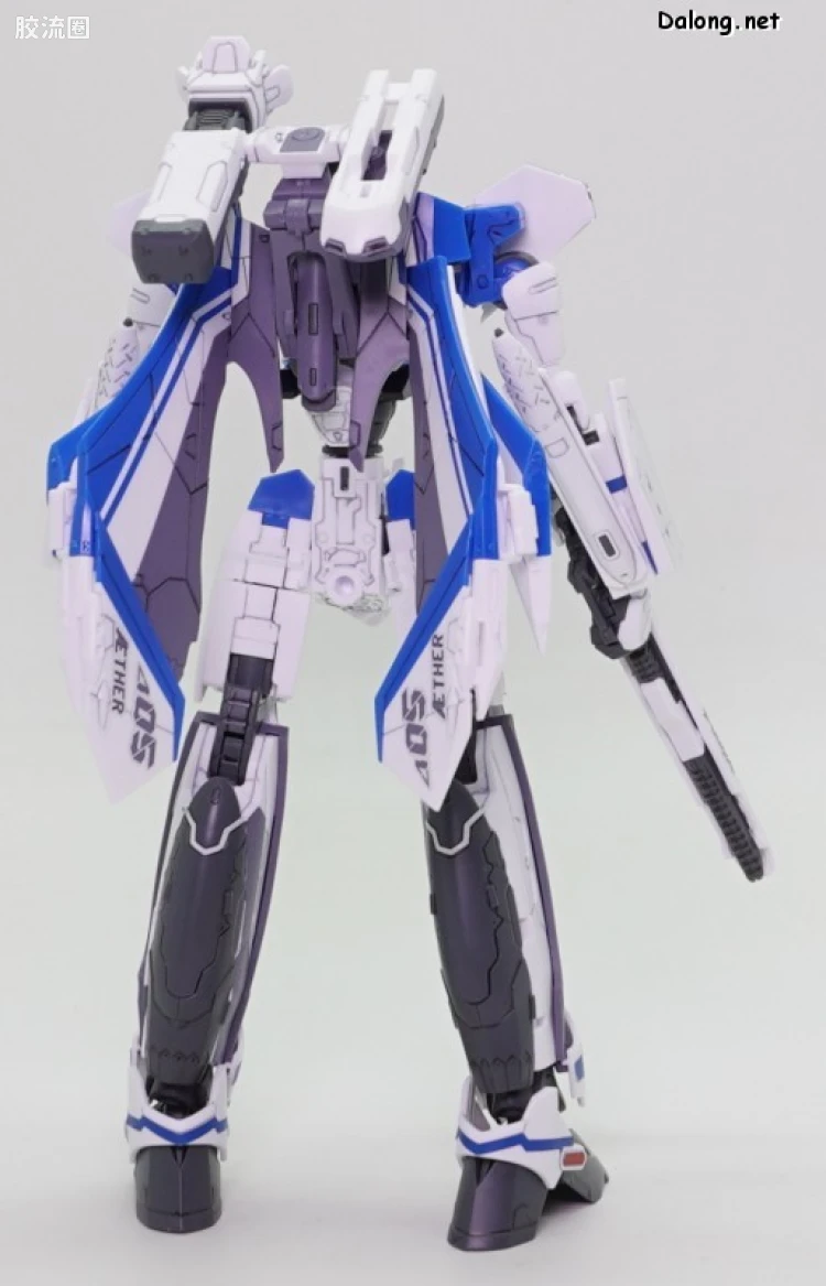 万代超时空要塞系列拼装模型 HG 1/100系列 VF-31J 齐格飞(疾风·因梅尔曼机) - 图片
