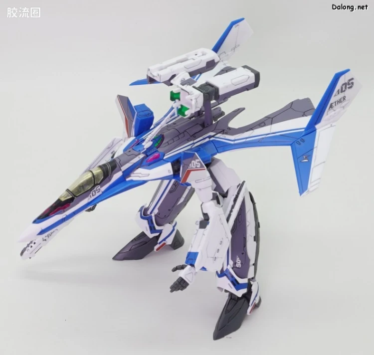 万代超时空要塞系列拼装模型 HG 1/100系列 VF-31J 齐格飞(疾风·因梅尔曼机) - 图片