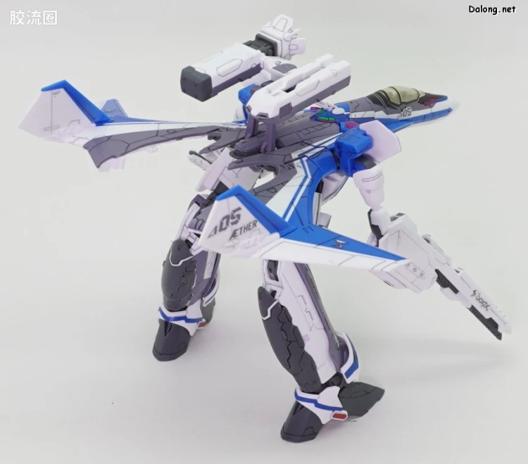万代超时空要塞系列拼装模型 HG 1/100系列 VF-31J 齐格飞(疾风·因梅尔曼机) - 图片