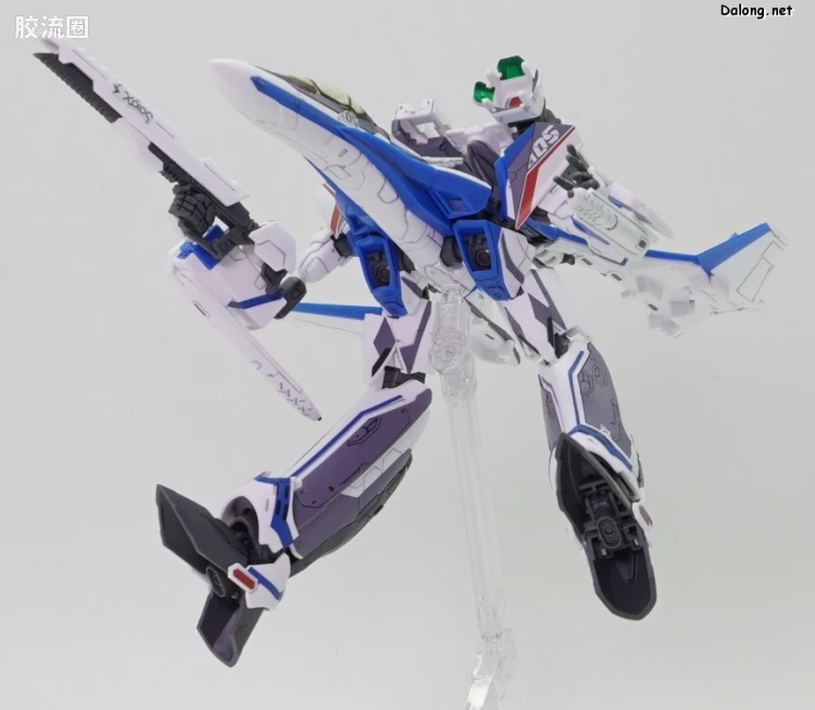 万代超时空要塞系列拼装模型 HG 1/100系列 VF-31J 齐格飞(疾风·因梅尔曼机) - 图片