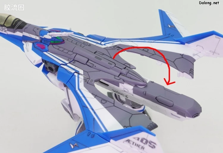 万代超时空要塞系列拼装模型 HG 1/100系列 VF-31J 齐格飞(疾风·因梅尔曼机) - 图片