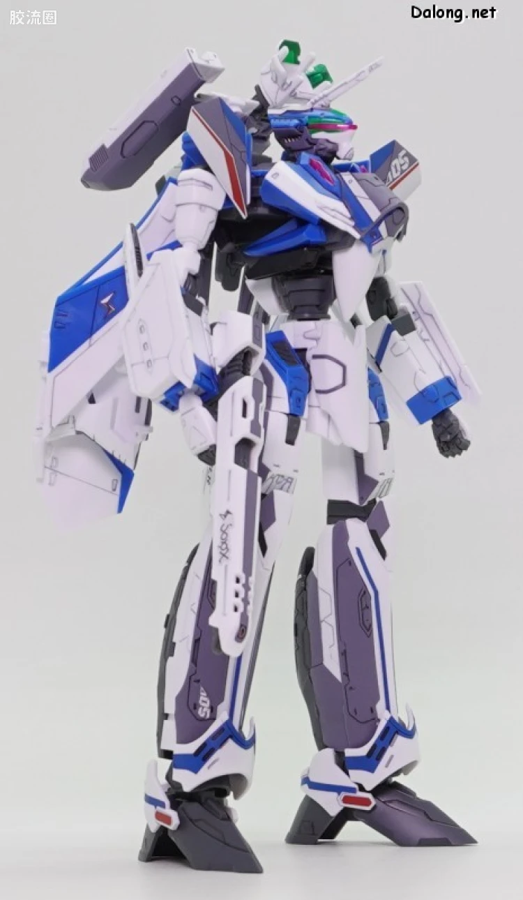 万代超时空要塞系列拼装模型 HG 1/100系列 VF-31J 齐格飞(疾风·因梅尔曼机) - 图片