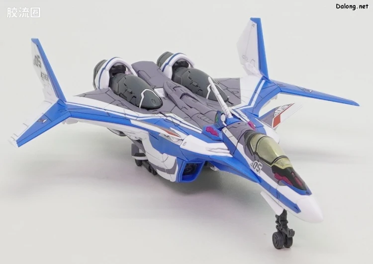 万代超时空要塞系列拼装模型 HG 1/100系列 VF-31J 齐格飞(疾风·因梅尔曼机) - 图片