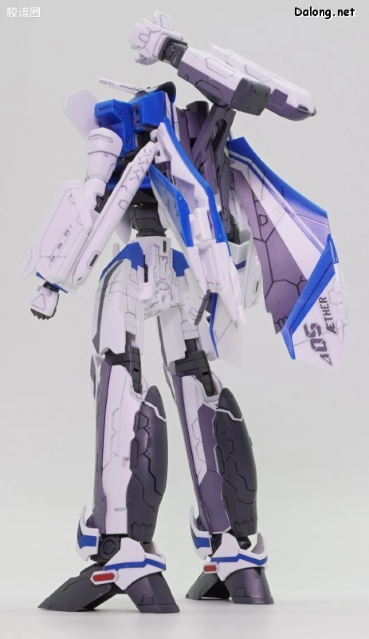 万代超时空要塞系列拼装模型 HG 1/100系列 VF-31J 齐格飞(疾风·因梅尔曼机) - 图片