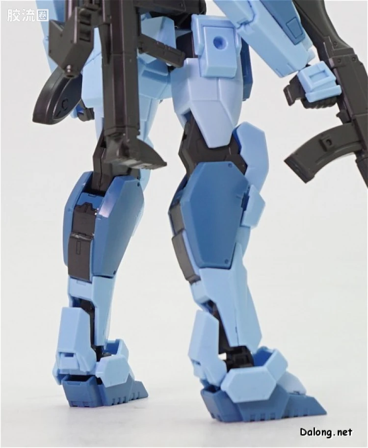 万代综合拼装模型系列 全金属狂潮 M9 Aggressor部队机 - 图片