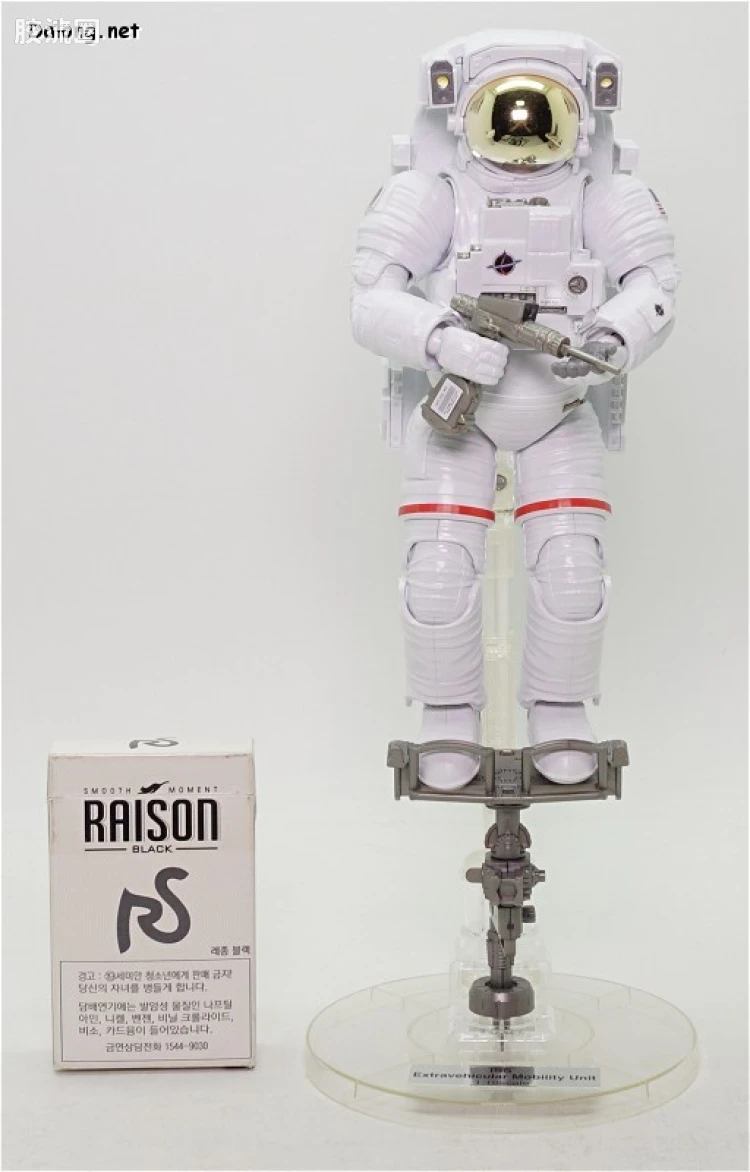 万代综合拼装模型系列 其他 ISS 船外活动用宇宙服 - 图片