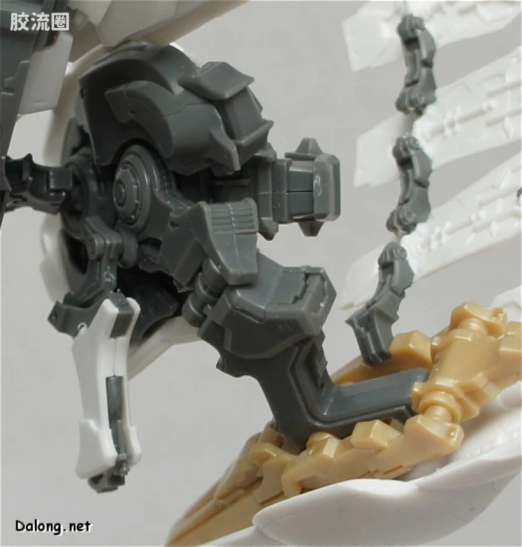 寿屋综合拼装模型系列 斑鸠 飞铁块 银鸡 白 - 图片