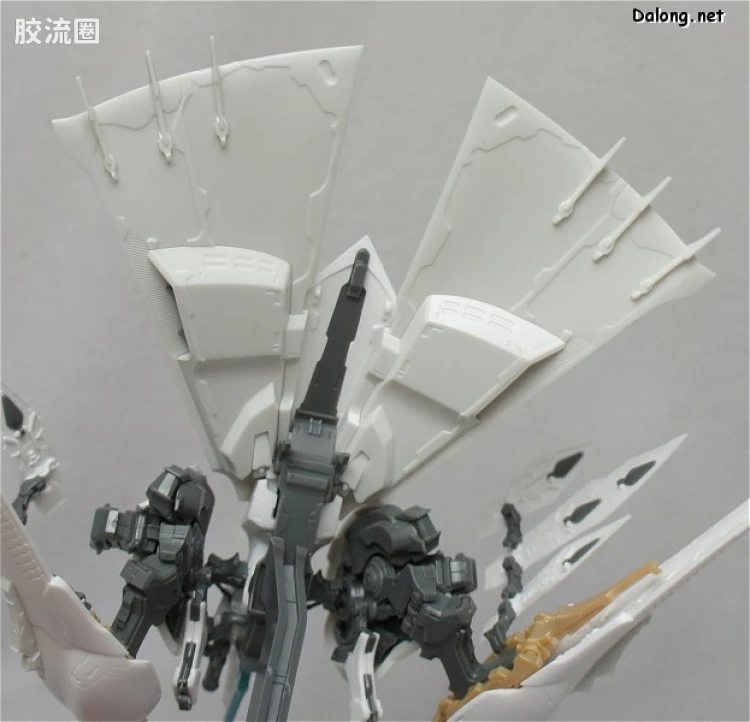 寿屋综合拼装模型系列 斑鸠 飞铁块 银鸡 白 - 图片