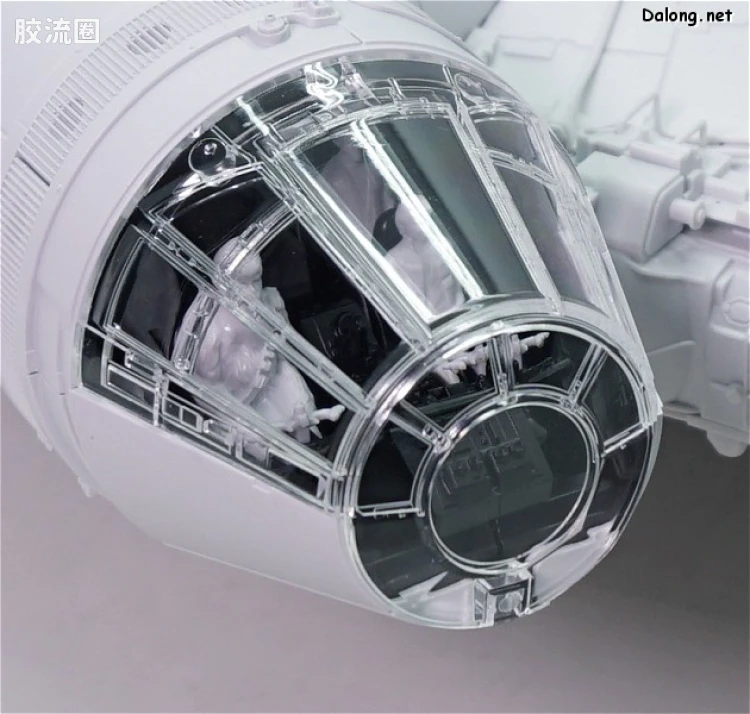 万代 星球大战系列拼装模型 载具系列 1/72 千年隼 - 图片