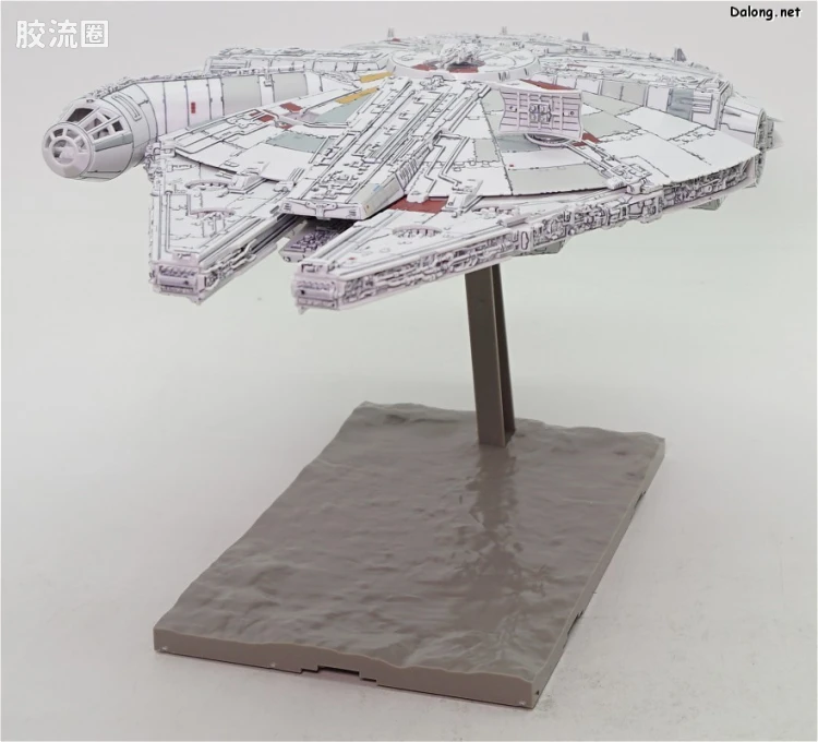 万代 星球大战系列拼装模型 载具系列 1/144 千年隼 最后的绝地武士版 - 图片