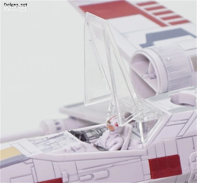 万代 星球大战系列拼装模型 载具系列 1/72 X翼星际战斗机 红色5号 - 图片