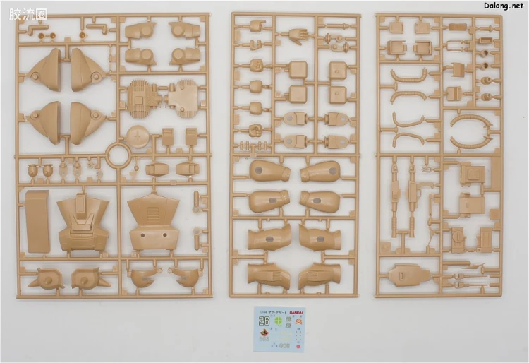 机动战士变体 高达MSV 拼装模型 1/144 04 MS-06D 沙漠型扎古 - 图片