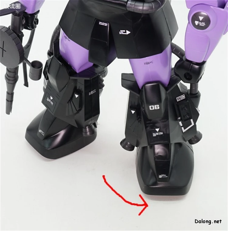 机动战士变体 高达MSV 拼装模型 1/60 18 MS-06R-1A 高机动型扎古Ⅱ[黑色三连星专用机] - 图片