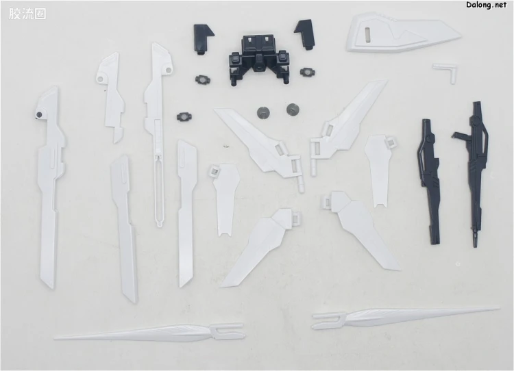 机动新世纪高达X拼装模型 1/144 07 GX-9901-DX 高达DX - 图片