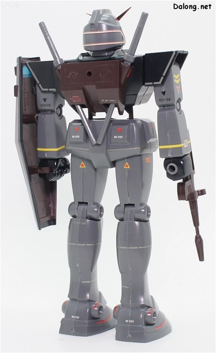 高达0079拼装模型 1/100 RX-78-2 高达 真实配色版 - 图片