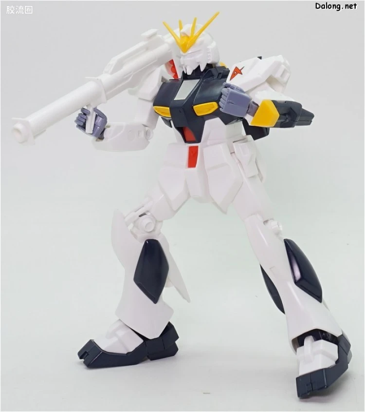 机动战士高达 逆袭的夏亚拼装模型 1/144 01 RX-93 ν高达 - 图片