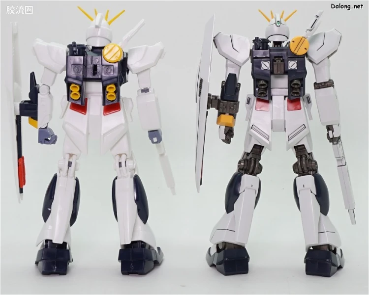 机动战士高达 逆袭的夏亚拼装模型 1/144 01 RX-93 ν高达 - 图片