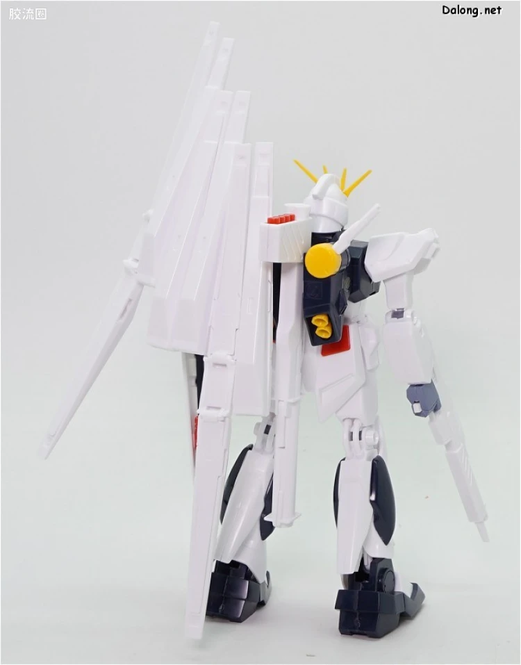 机动战士高达 逆袭的夏亚拼装模型 1/144 08 RX-93 ν高达浮游炮装备型 - 图片