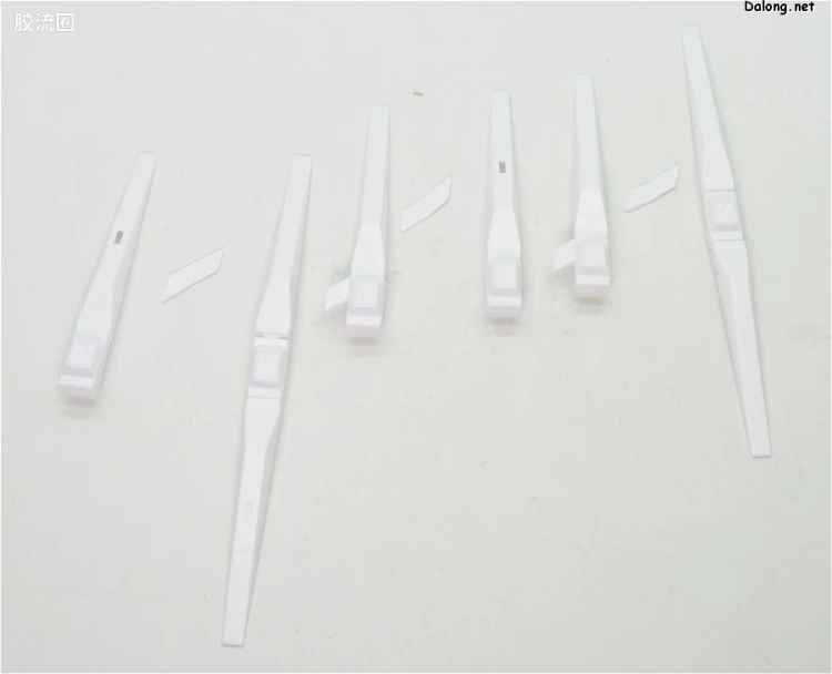 机动战士高达 逆袭的夏亚拼装模型 1/144 08 RX-93 ν高达浮游炮装备型 - 图片