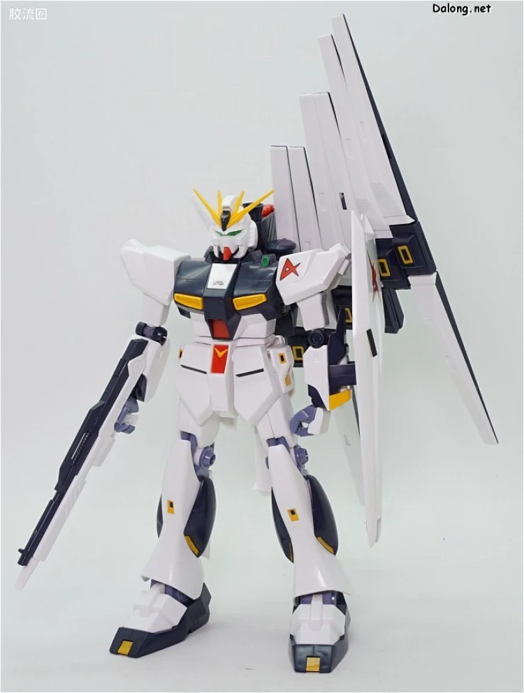 机动战士高达 逆袭的夏亚拼装模型 1/100 10 RX-93 ν高达浮游炮装备型 - 图片