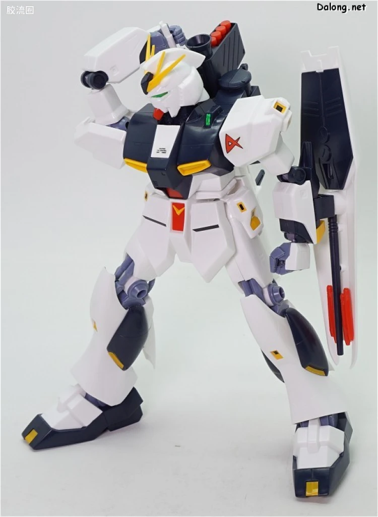机动战士高达 逆袭的夏亚拼装模型 1/100 10 RX-93 ν高达浮游炮装备型 - 图片