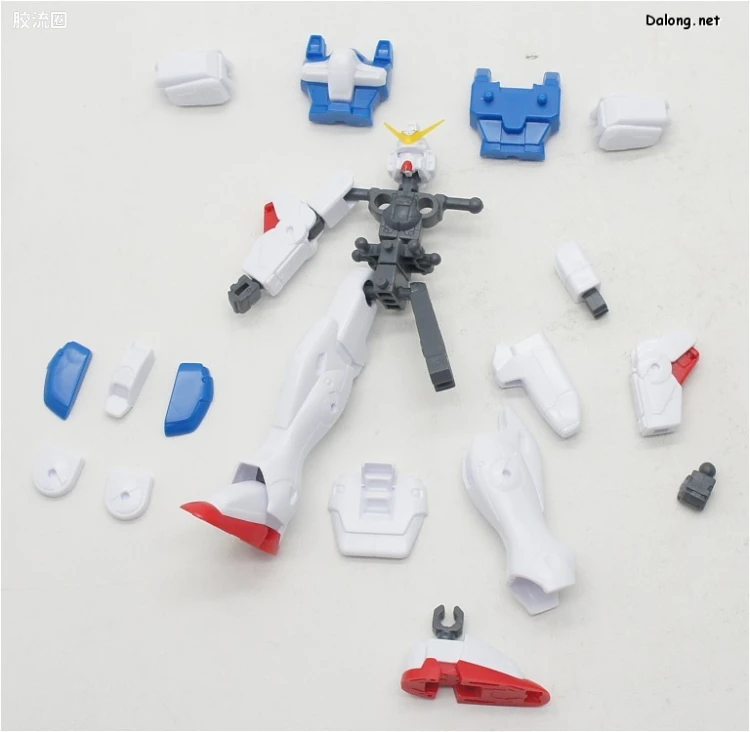 机动战士V高达拼装模型 1/144 01 LM312V04 V高达 - 图片