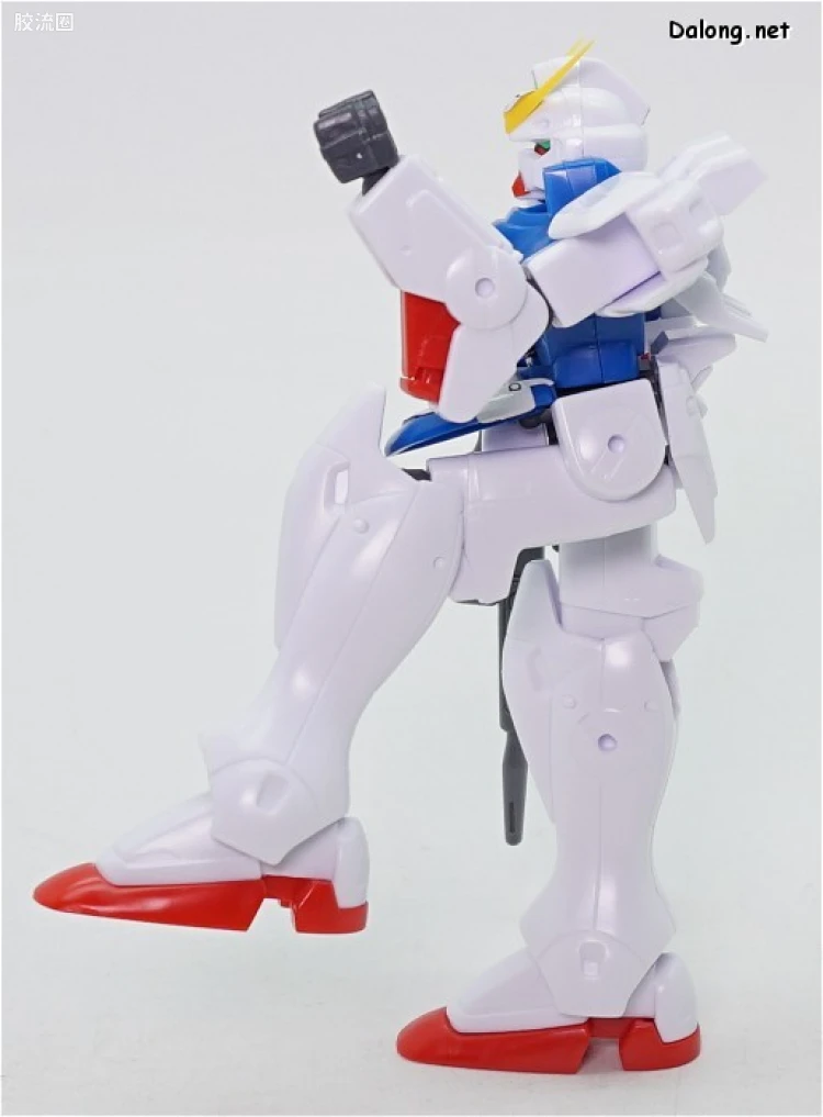 机动战士V高达拼装模型 1/144 01 LM312V04 V高达 - 图片