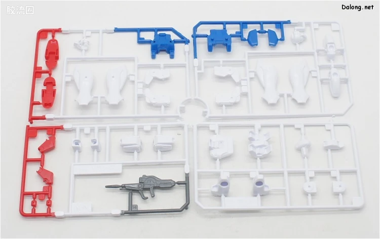 机动战士V高达拼装模型 1/144 01 LM312V04 V高达 - 图片