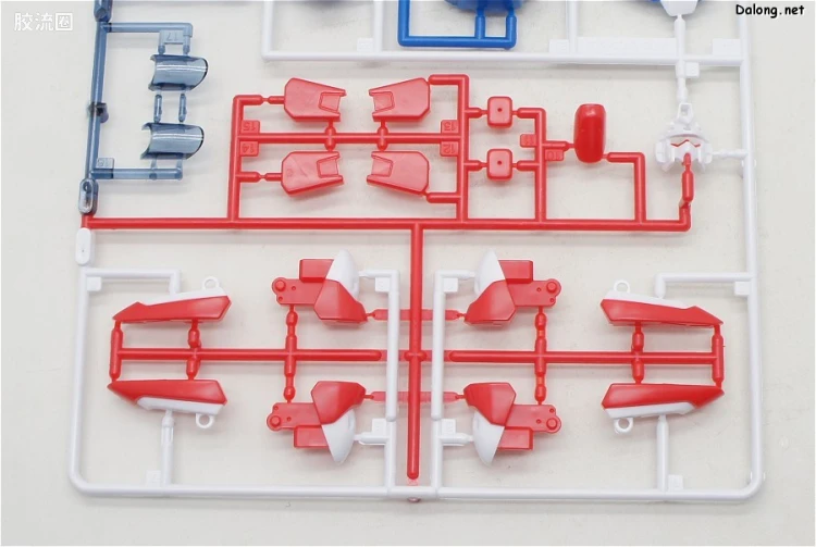 机动战士V高达拼装模型 HG 1/100 01 LM312V04 V高达 - 图片