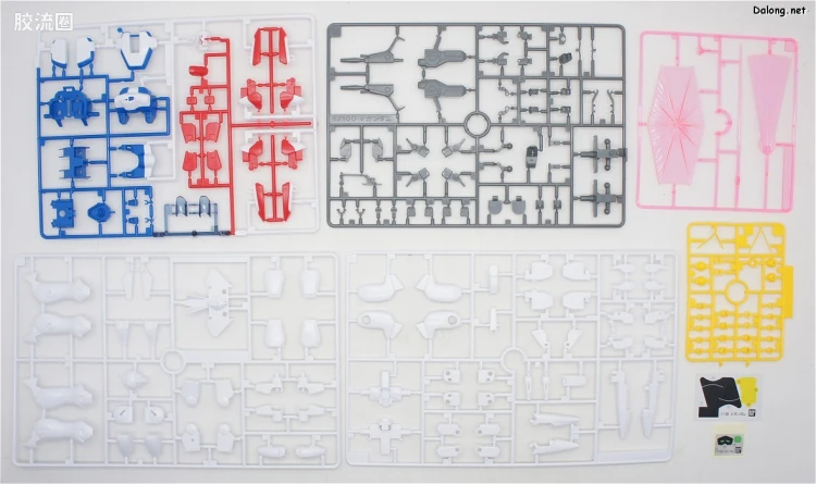 机动战士V高达拼装模型 HG 1/100 01 LM312V04 V高达 - 图片