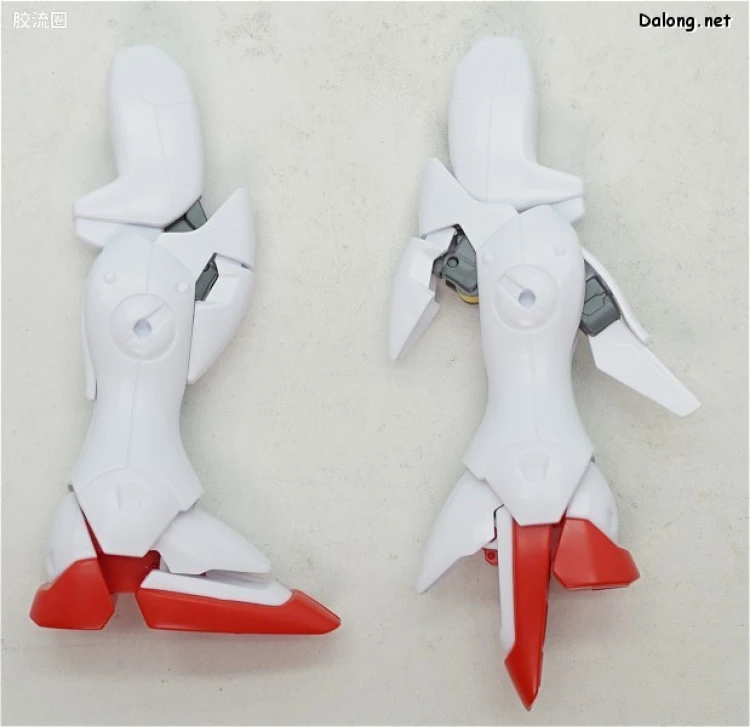 机动战士V高达拼装模型 HG 1/100 01 LM312V04 V高达 - 图片