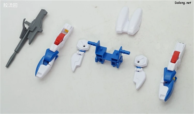 机动战士V高达拼装模型 HG 1/100 04 LM314V21 V2高达 - 图片