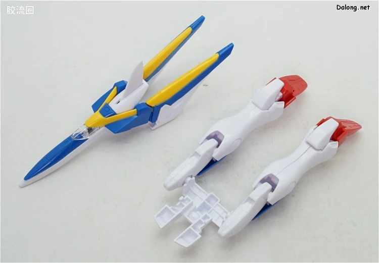 机动战士V高达拼装模型 HG 1/100 04 LM314V21 V2高达 - 图片