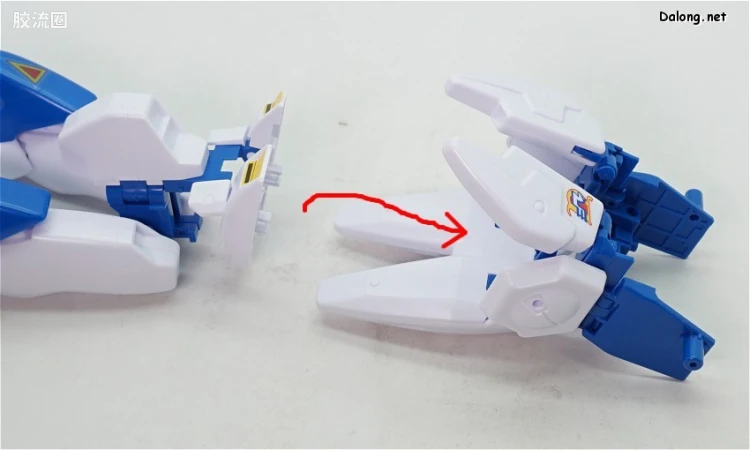 机动战士V高达拼装模型 HGEX 1/60 LM314V21 V2高达 - 图片