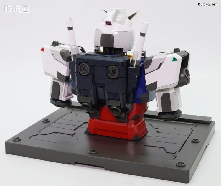 横滨高达工厂系列 1/48 RX-78F00 高达 拼装胸像 - 图片