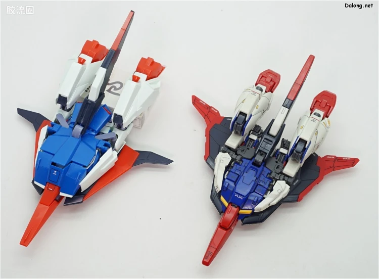 机动战士Z高达拼装模型 1/100 25 MSZ-006 Z高达 - 图片
