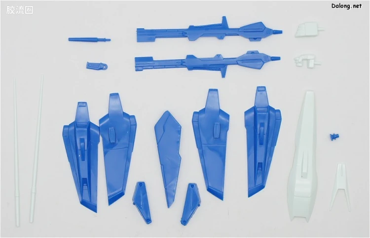 机动战士Z高达拼装模型 1/144 13 MSZ-006 Z高达 - 图片