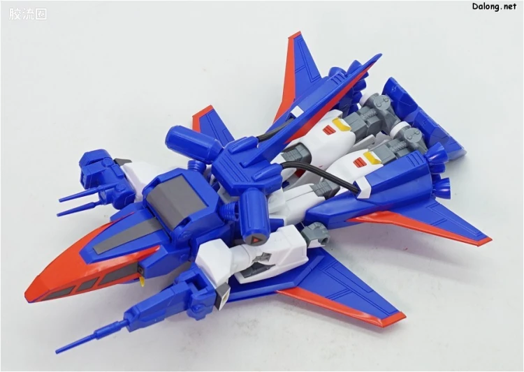 机动战士高达高达F90拼装模型 1/100 02 F90P 高达F90P - 图片