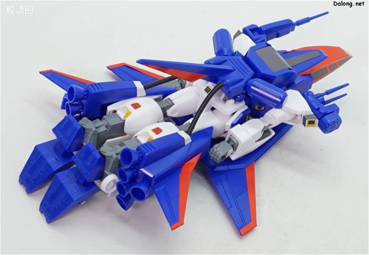机动战士高达高达F90拼装模型 1/100 02 F90P 高达F90P - 图片