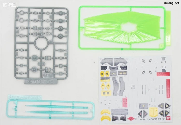 机动战士高达高达F90拼装模型 1/100 03 F90V 高达F90V - 图片