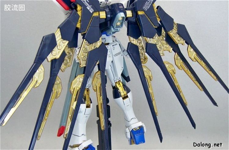 MG 官方豪华版 强袭自由高达 Full Burst Mode - 图片