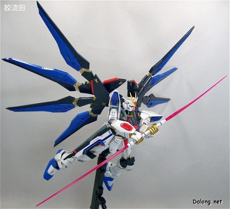 MG 官方豪华版 强袭自由高达 Full Burst Mode - 图片