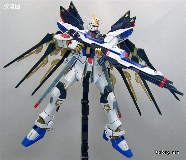 MG 官方豪华版 强袭自由高达 Full Burst Mode - 图片