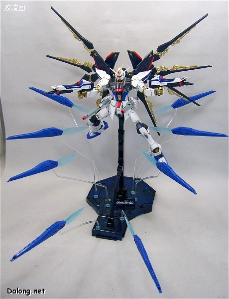 MG 官方豪华版 强袭自由高达 Full Burst Mode - 图片