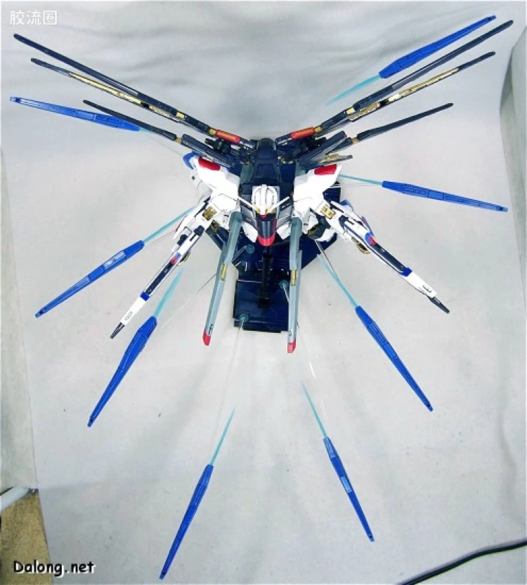 MG 官方豪华版 强袭自由高达 Full Burst Mode - 图片