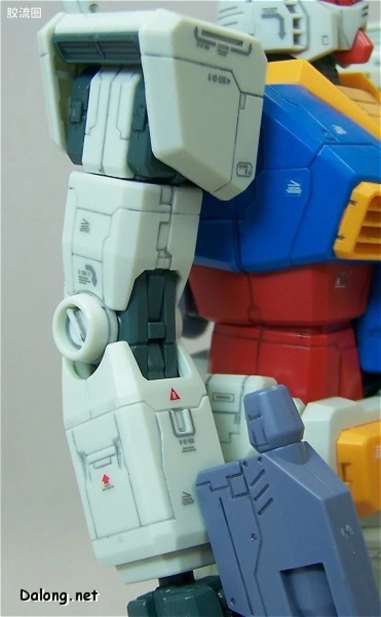 MG 官方特别版 RX-78-2 高达 Ver.OYW 0079 一年战争动画版配色 - 图片